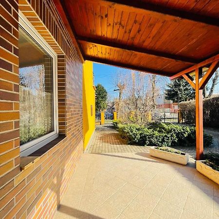 Gabi Haz Apartmanok*** Hajdúszoboszló Buitenkant foto