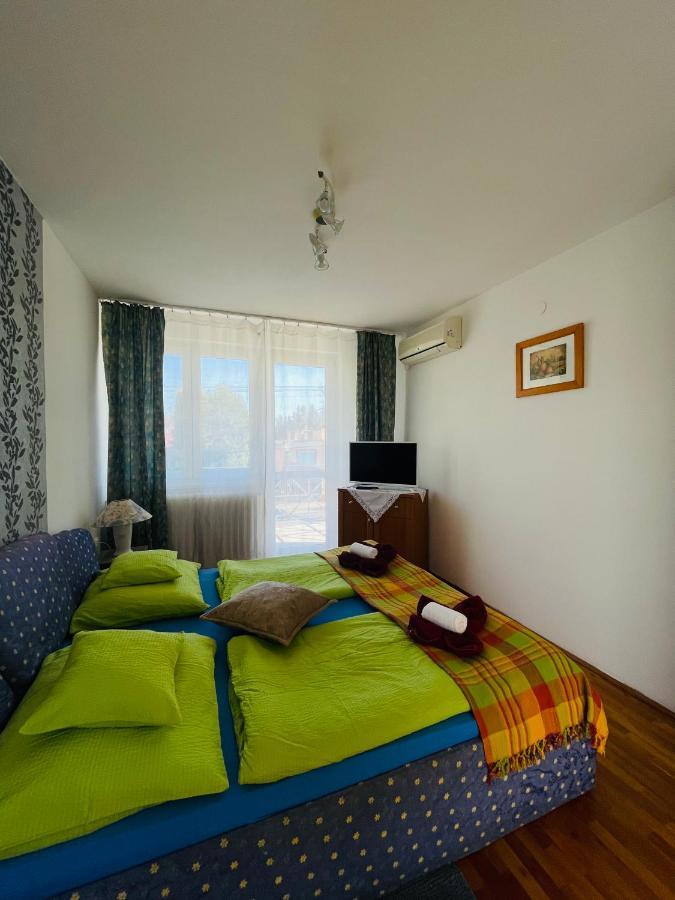 Gabi Haz Apartmanok*** Hajdúszoboszló Buitenkant foto