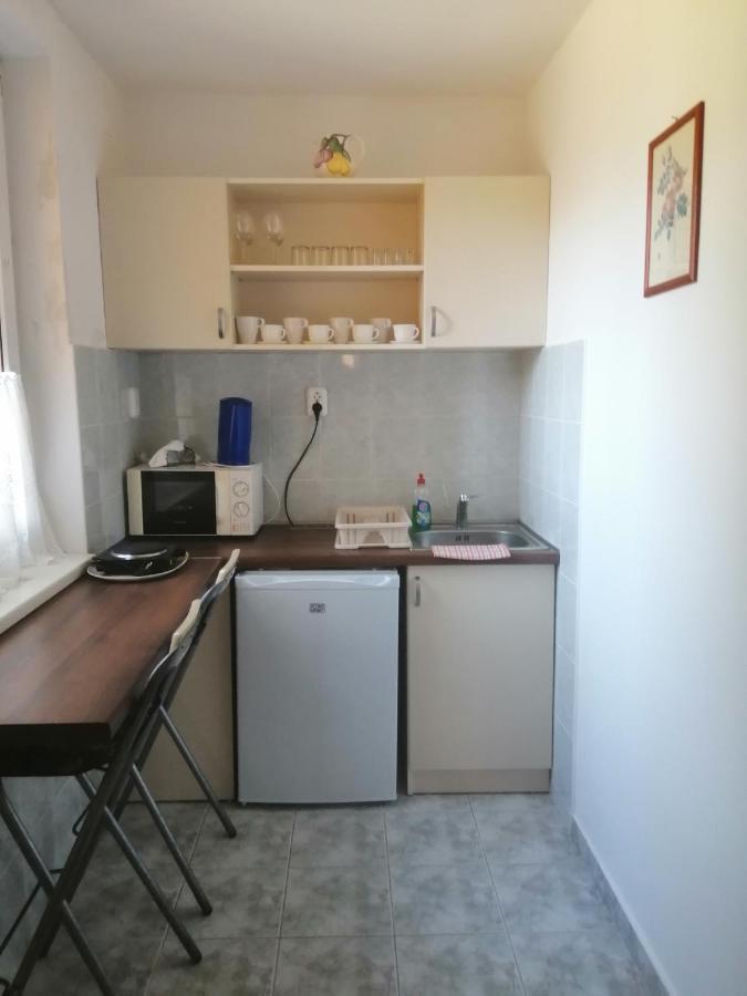Gabi Haz Apartmanok*** Hajdúszoboszló Buitenkant foto